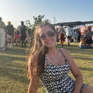 Meet your Posher, Madeleine